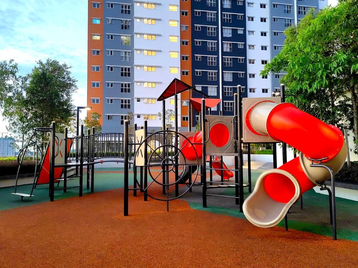 Alanis Residence 7 Pax @ Sepang Klia Kota Warisan المظهر الخارجي الصورة