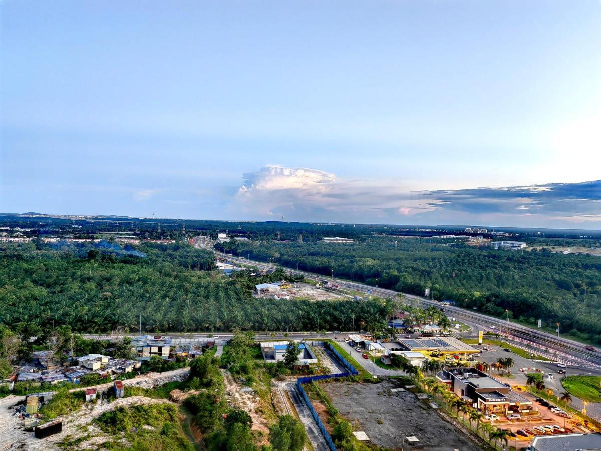 Alanis Residence 7 Pax @ Sepang Klia Kota Warisan المظهر الخارجي الصورة